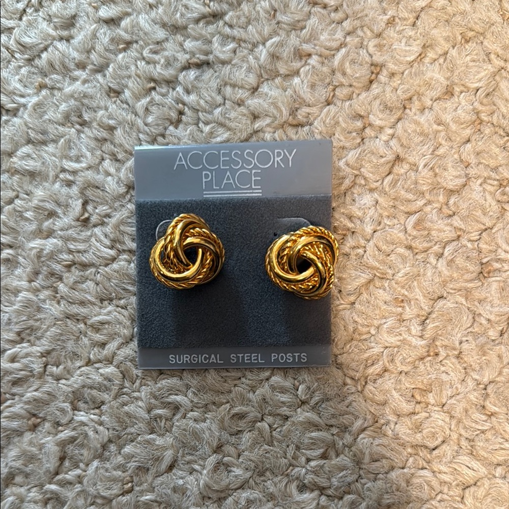 Gold Knot Earrings